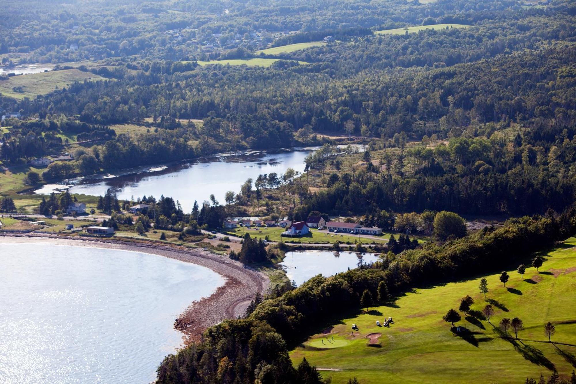 Atlantic View Motel Lunenburg Bagian luar foto